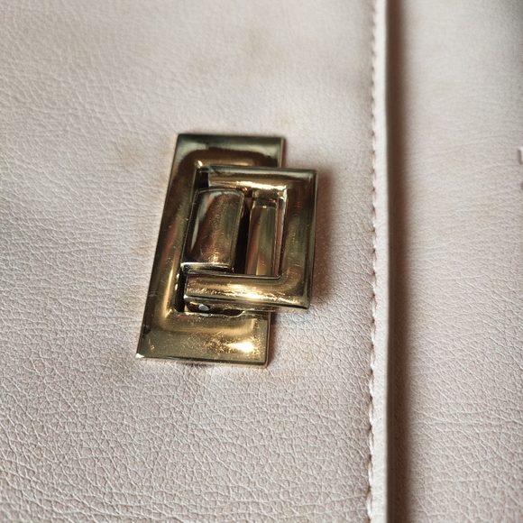 Caprese sling bag - Picture 6 of 9